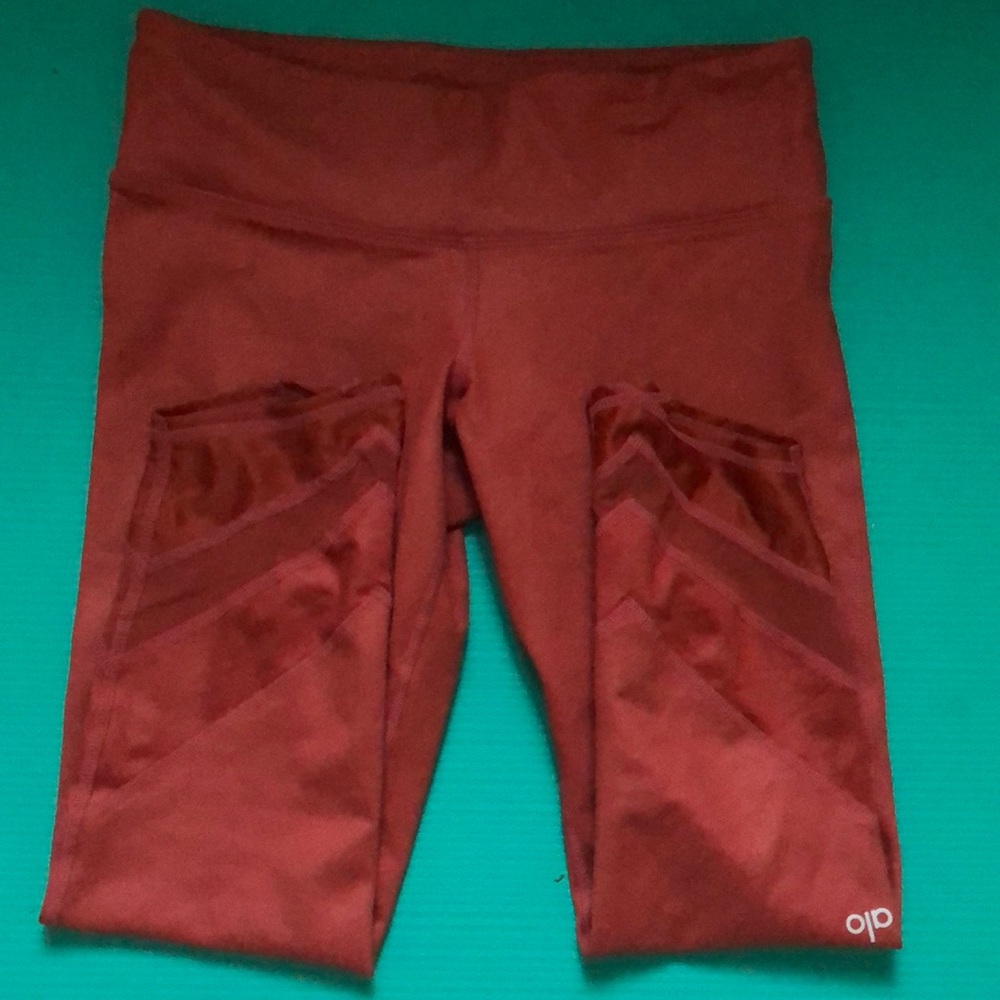 Alo chevron crop leggings